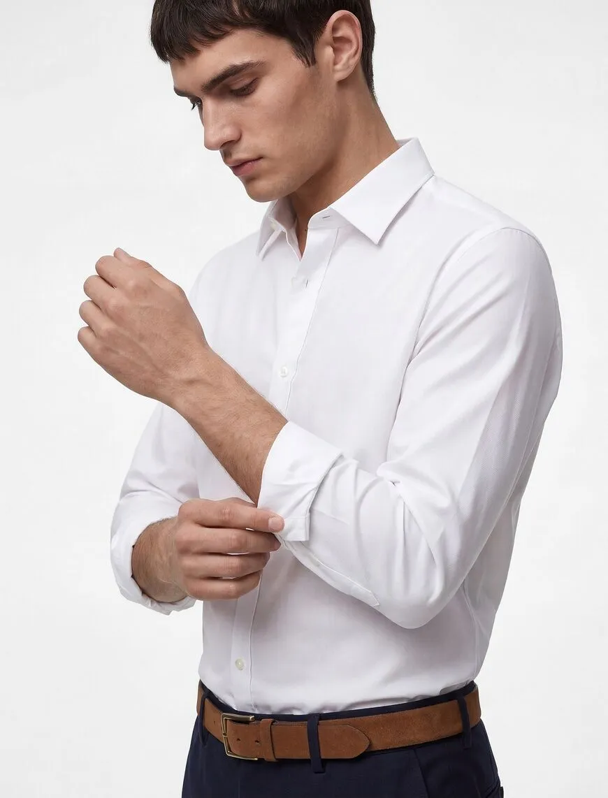 قميص رجالي من كوتون بأكمام طويلة وياقة إيطالية نصفية – قصة Slim Fit كلاسيكية (أبيض) Koton